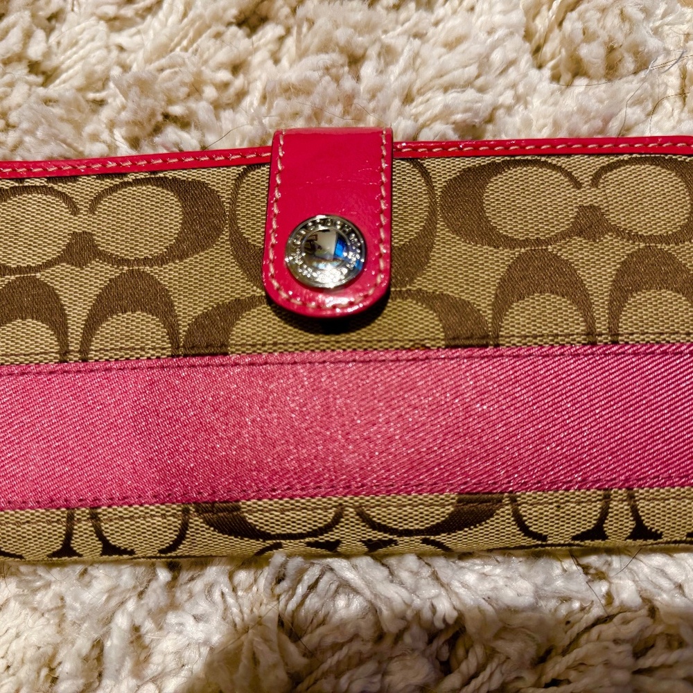 Vintage Coach Classic pocketbook